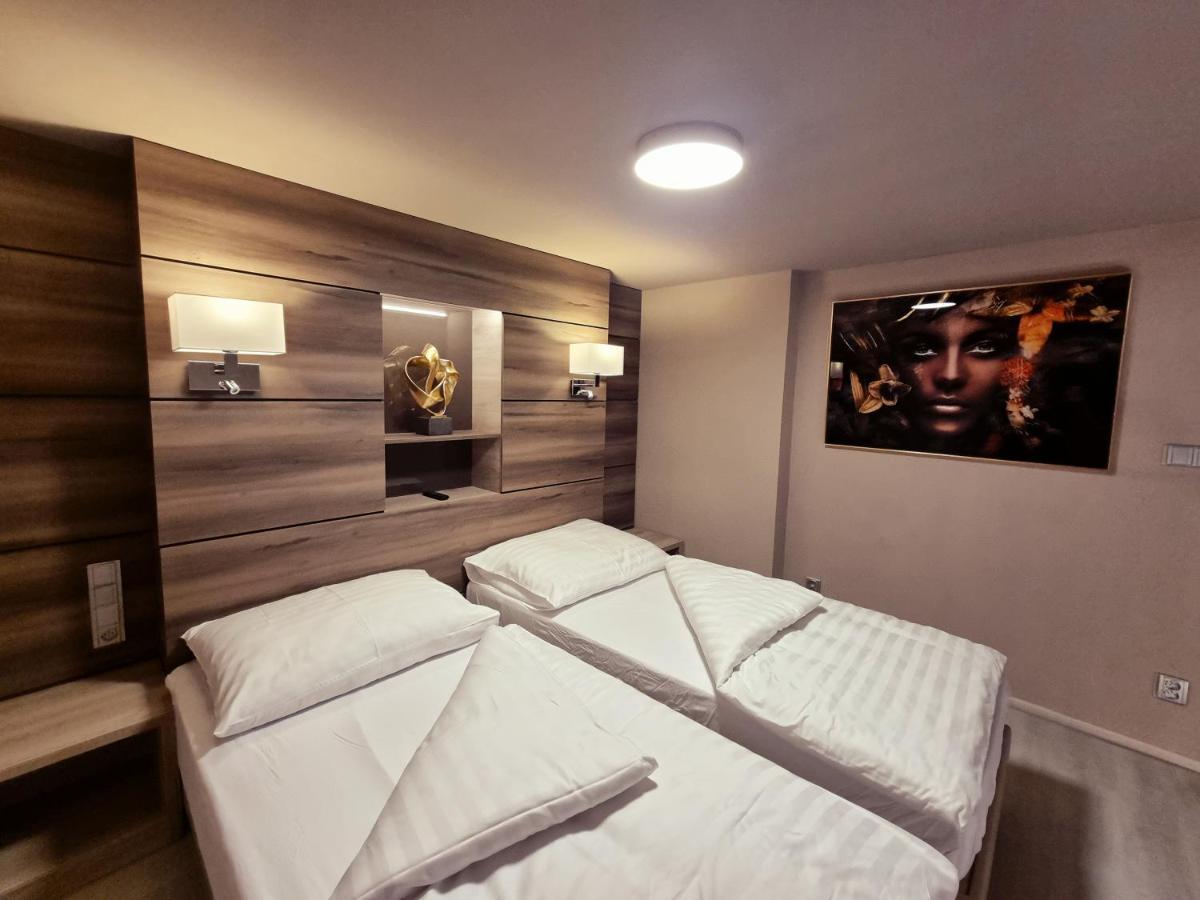 Apartmany Etenia Kadaň المظهر الخارجي الصورة
