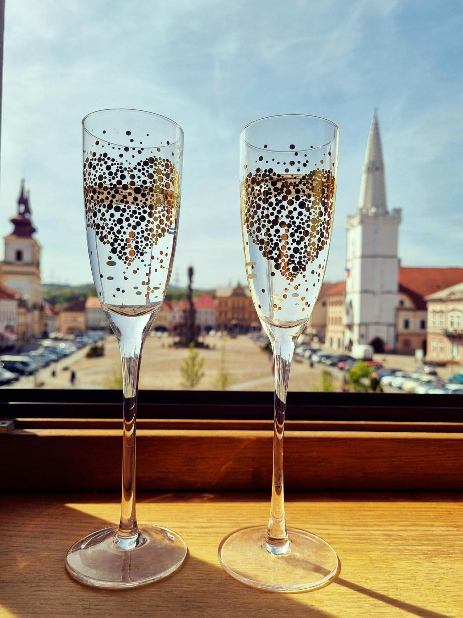 Apartmany Etenia Kadaň الغرفة الصورة