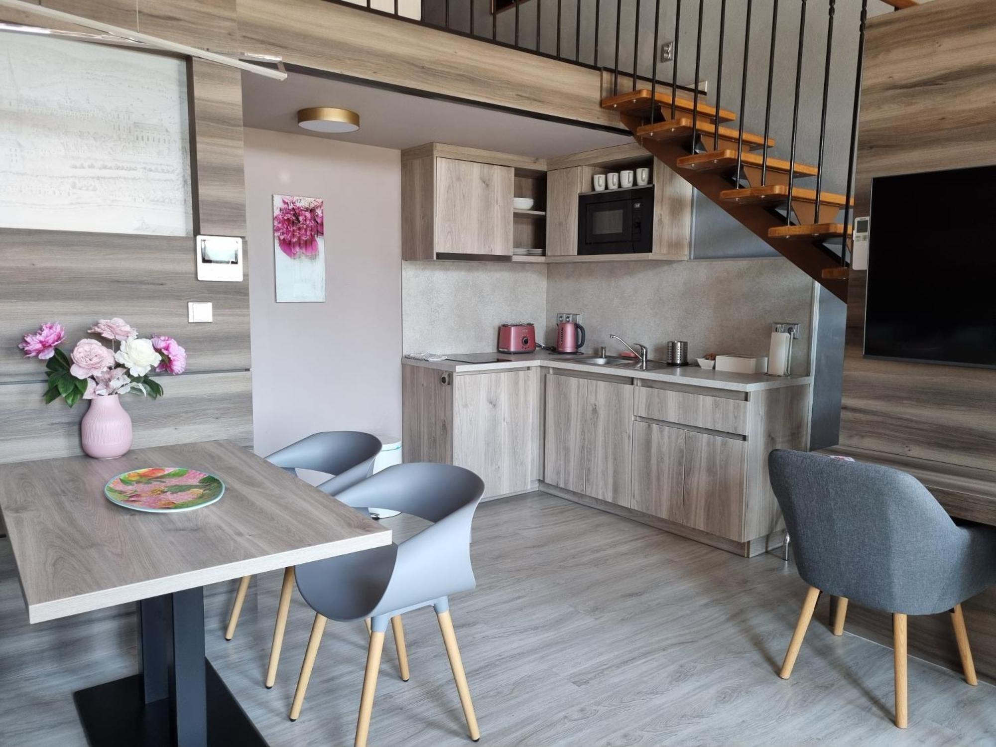 Apartmany Etenia Kadaň المظهر الخارجي الصورة